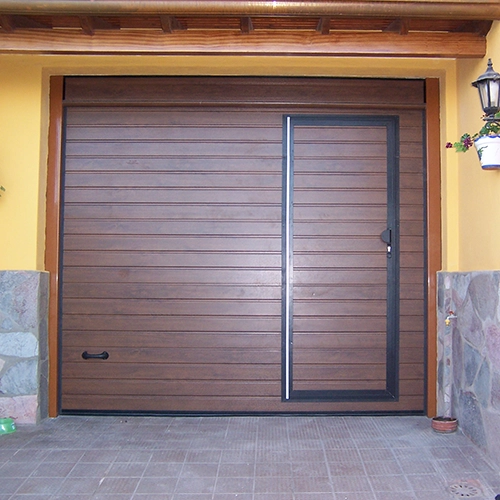 Puertas residenciales seccionales de garaje en Tenerife